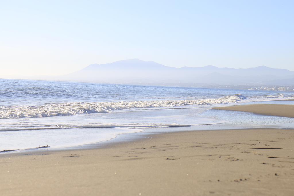 Wood House Close Beach Marbella Exteriör bild